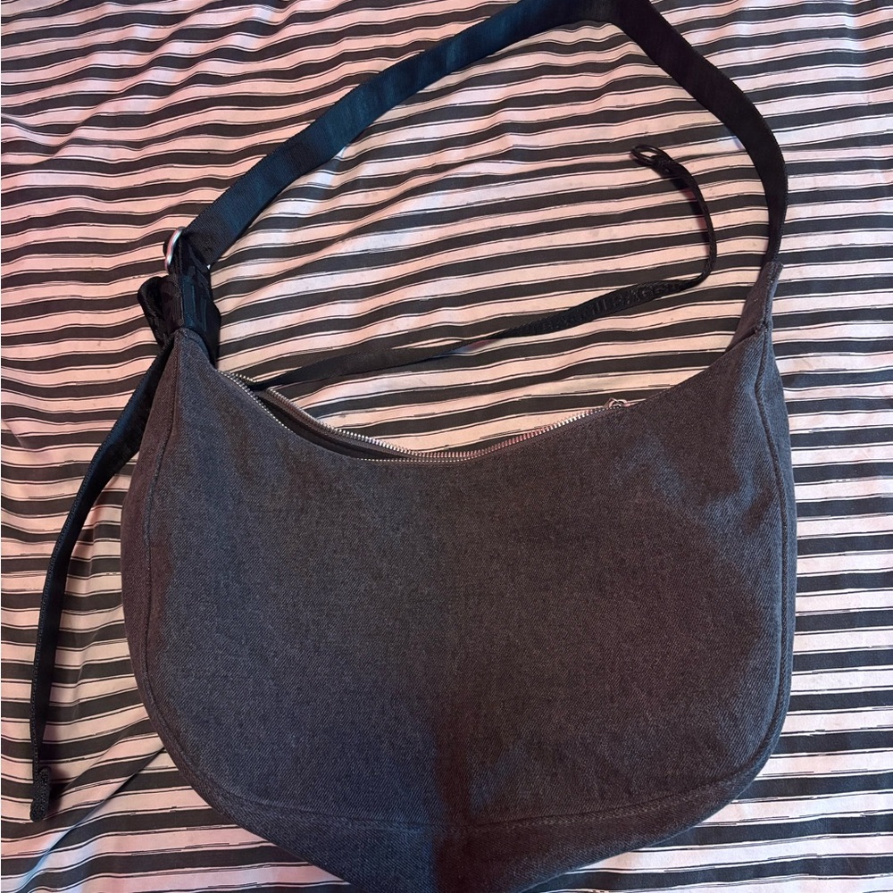 Baggu Denim Medium Crescent Bag